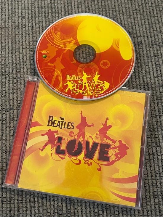 The Beatles Other - The Beatles LOVE music CD from the Las Vegas cirque du soleil show